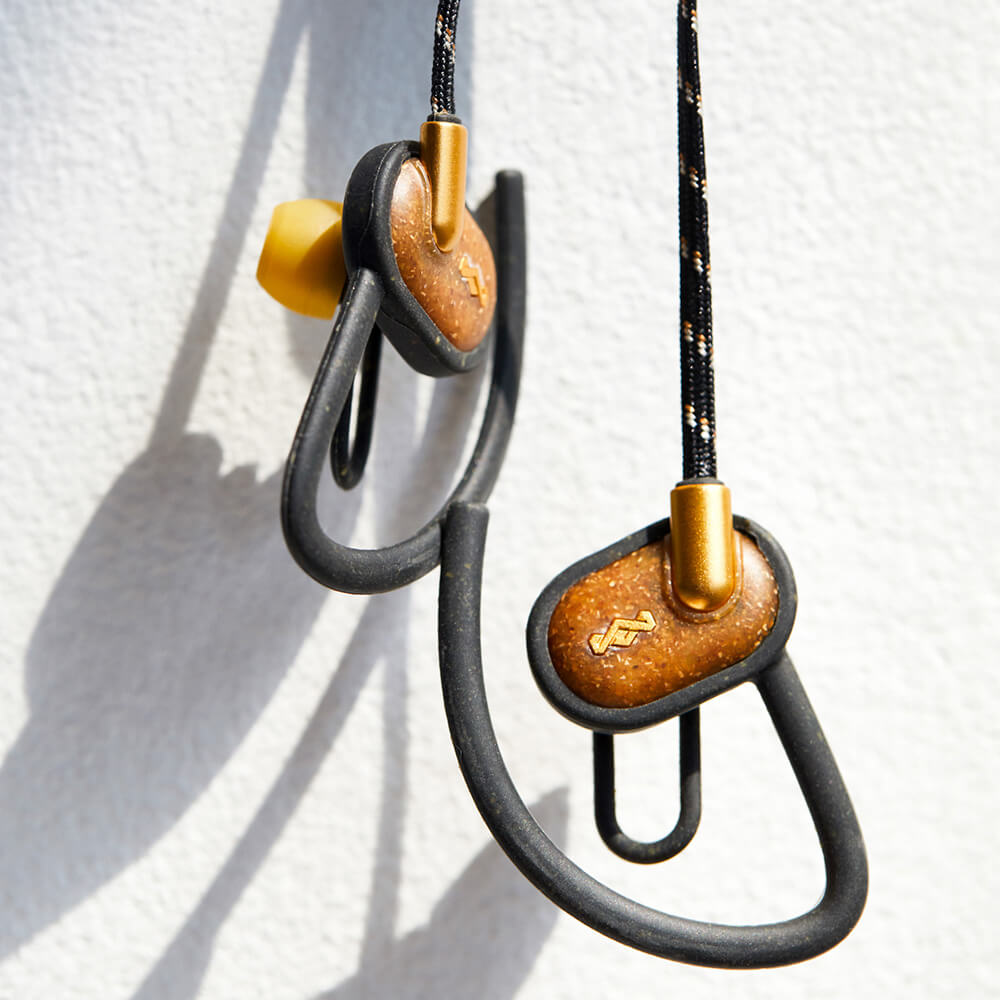 Audífonos Bluetooth UpRise BT brass de The House of Marley