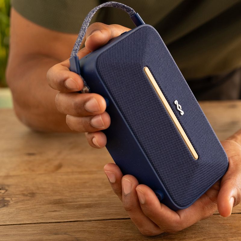 em-ja035-bl-wbc-features-07