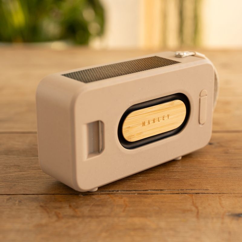 em-ja035-ce-web-features-08